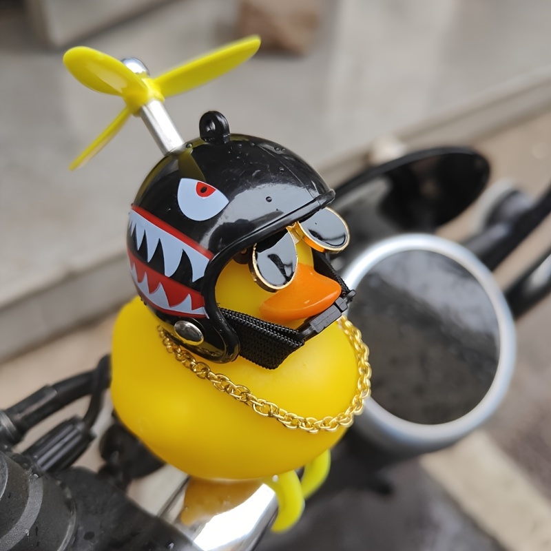 1PC cute yellow duck decoratio – Motorcycle Gear Yellow Bewertung und Preis